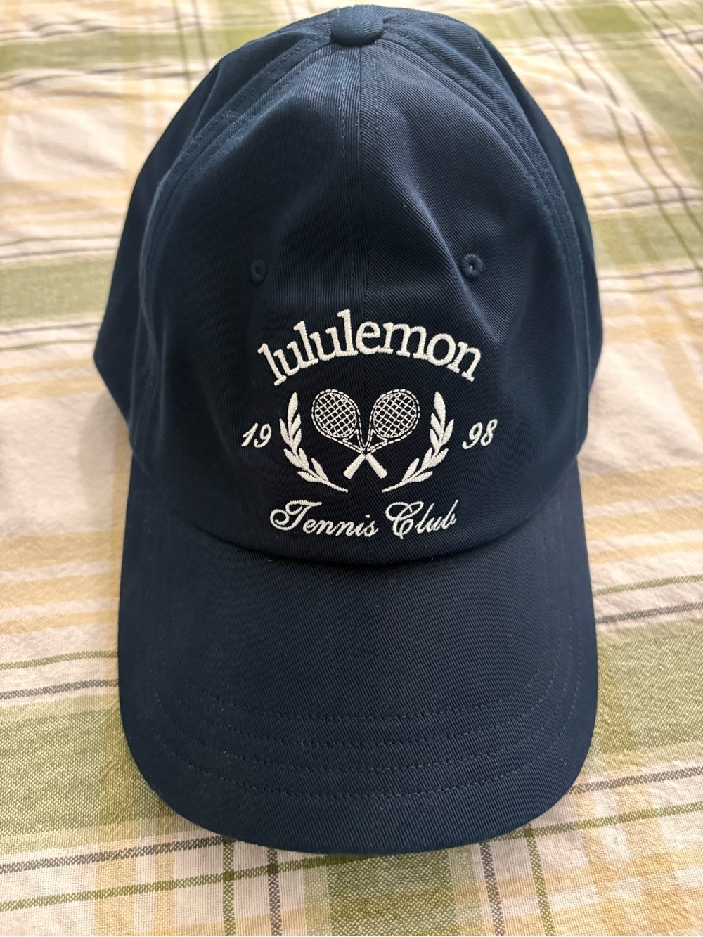 (SOLD) lululemon navy cap with silver buckle